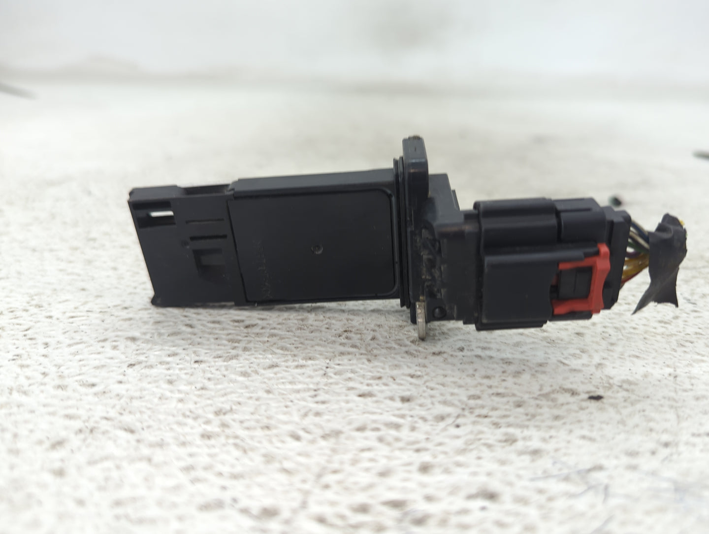 2014-2019 Gmc Sierra 1500 Mass Air Flow Meter Maf 1487851 - Oemusedautoparts1.com