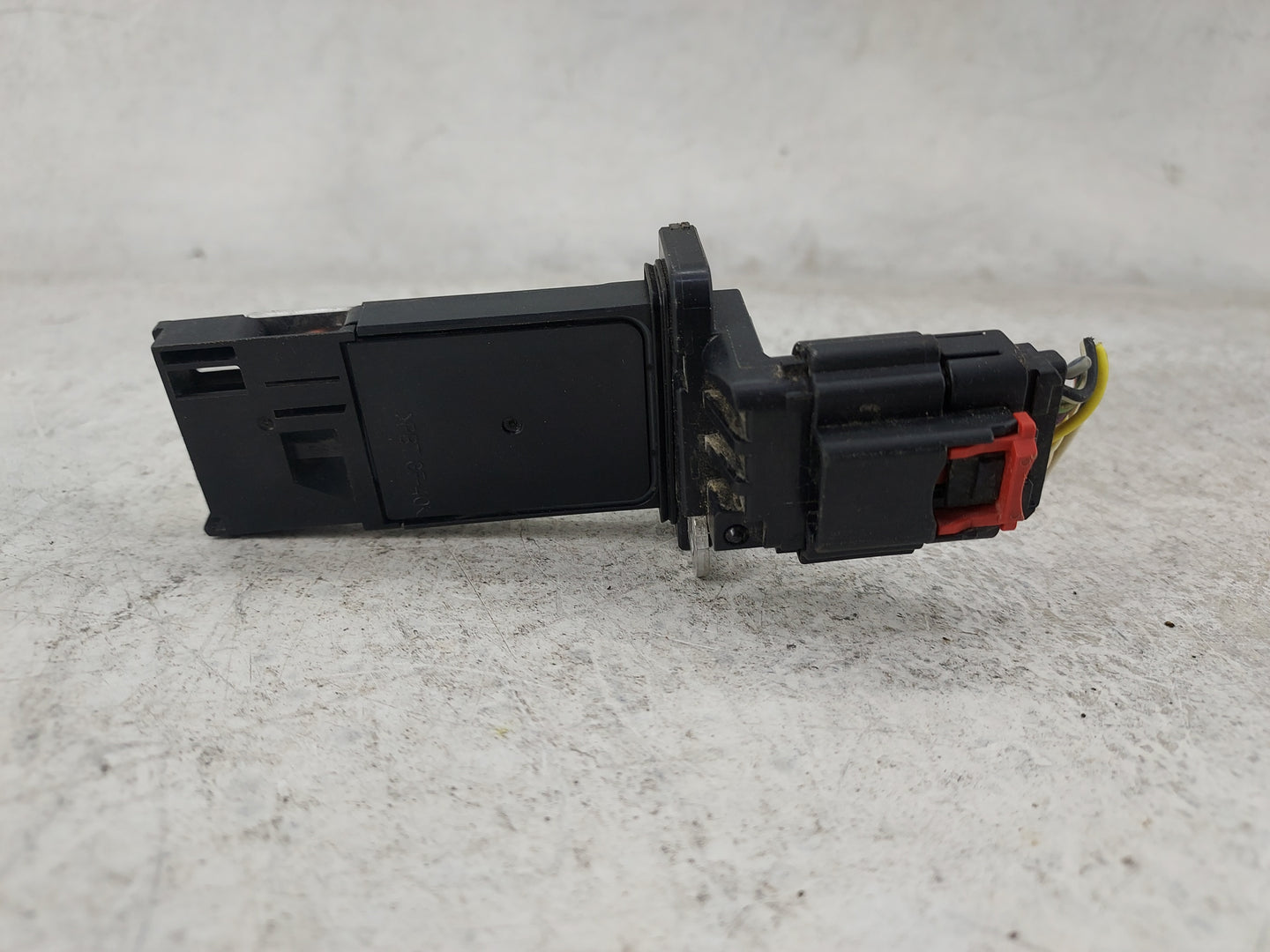 2014-2019 Gmc Sierra 1500 Mass Air Flow Meter Maf 1488619 - Oemusedautoparts1.com