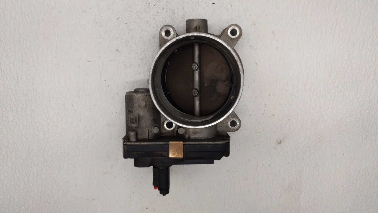 2014-2018 Gmc Sierra 1500 Throttle Body P/N:12678224 12617792 Fits Fits 2014 2015 2016 2017 2018 2019 OEM Used Auto Parts - 