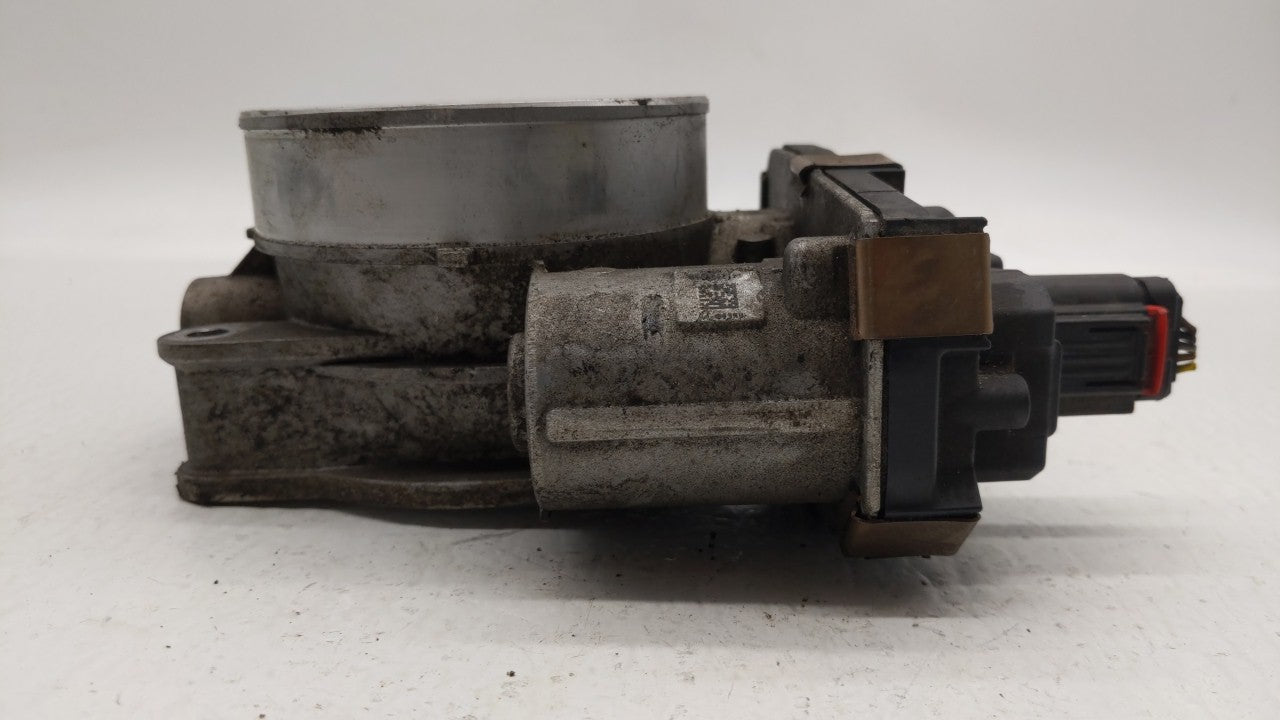 2014-2018 Gmc Sierra 1500 Throttle Body P/N:12678224 12617792 Fits Fits 2014 2015 2016 2017 2018 2019 OEM Used Auto Parts - 
