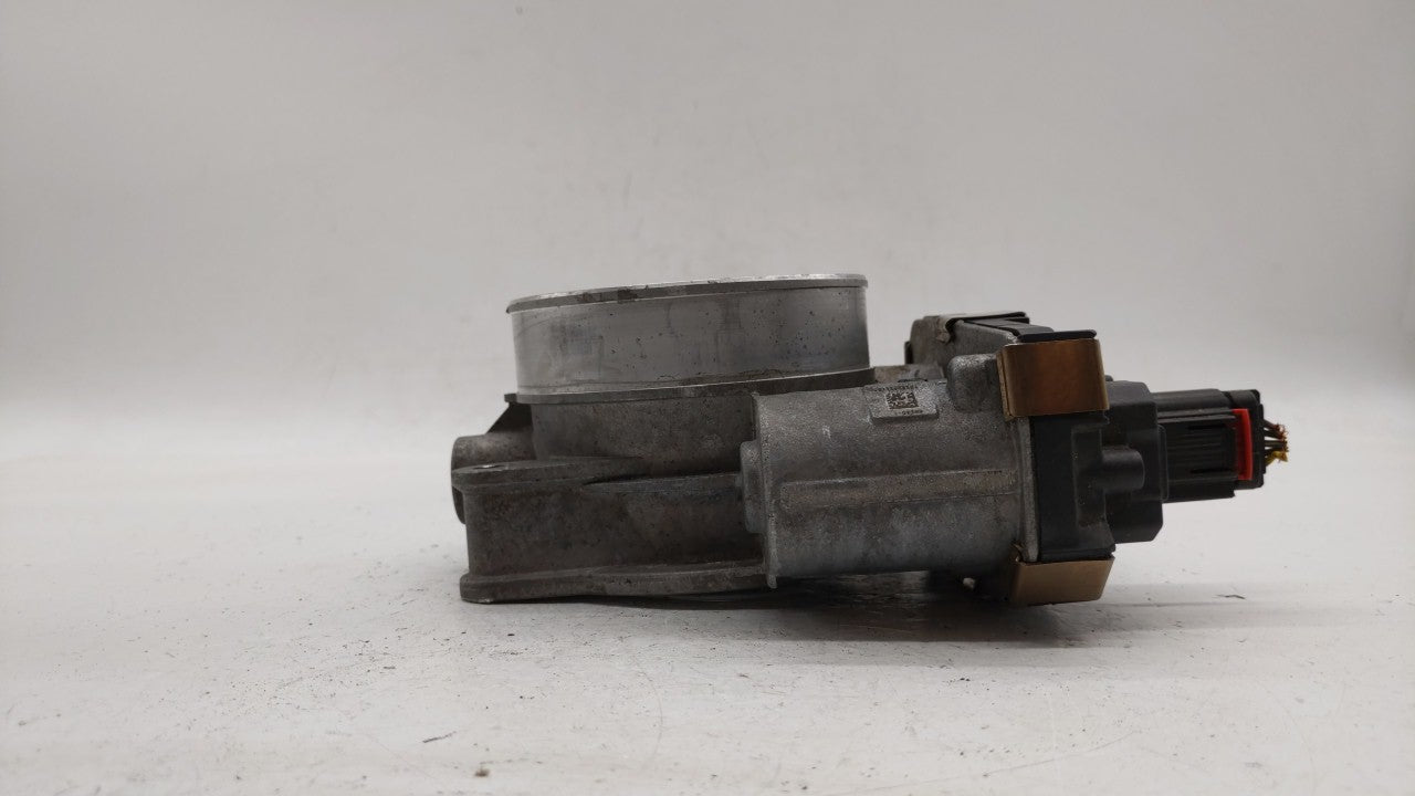 2014-2022 Gmc Sierra 1500 Throttle Body P/N:12678224 12617792 Fits Fits 2014 2015 2016 2017 2018 2019 2020 2021 2022 OEM Use