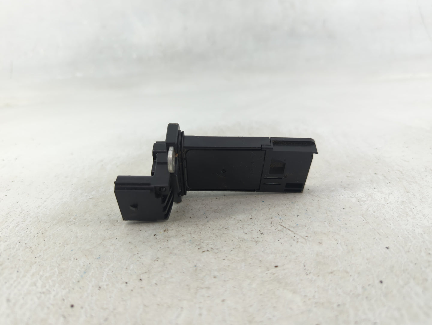 2014-2019 Gmc Sierra 1500 Mass Air Flow Meter Maf - Oemusedautoparts1.com