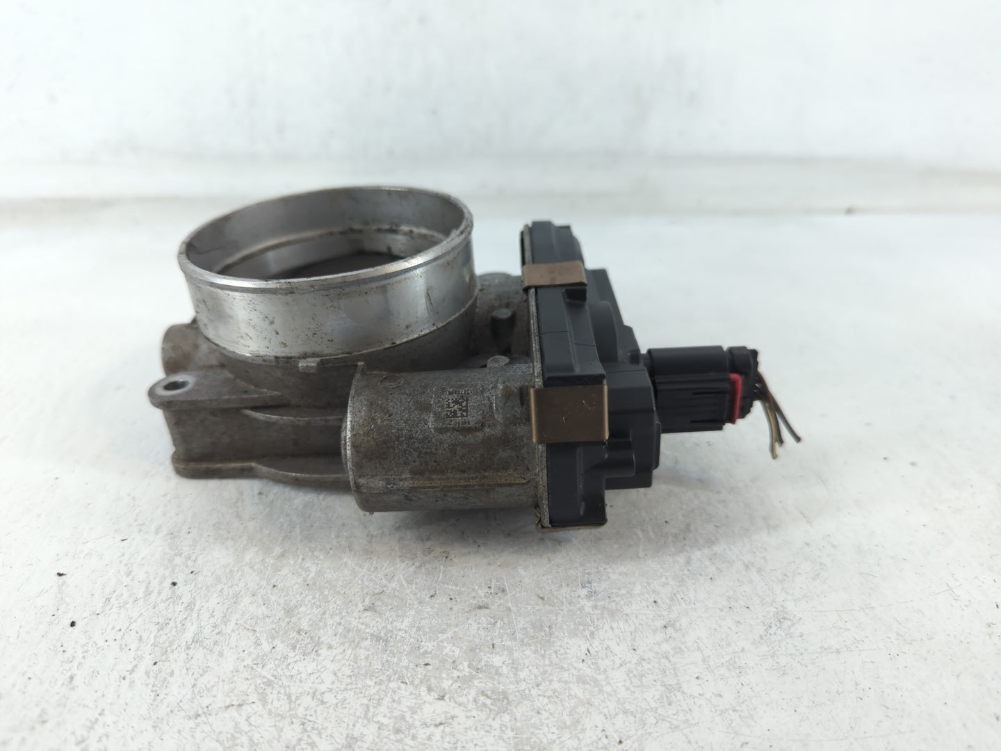 2014-2022 Gmc Sierra 1500 Throttle Body P/N:12678224 Fits Fits 2014 2015 2016 2017 2018 2019 2020 2021 2022 OEM Used Auto Pa