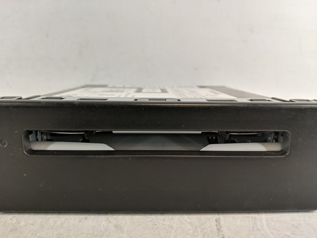 2017 Gmc Sierra 1500 Classic Radio AM FM Cd Player Receiver Replacement P/N:84016435 Fits 2015 2016 2018 2019 2020 OEM Used 