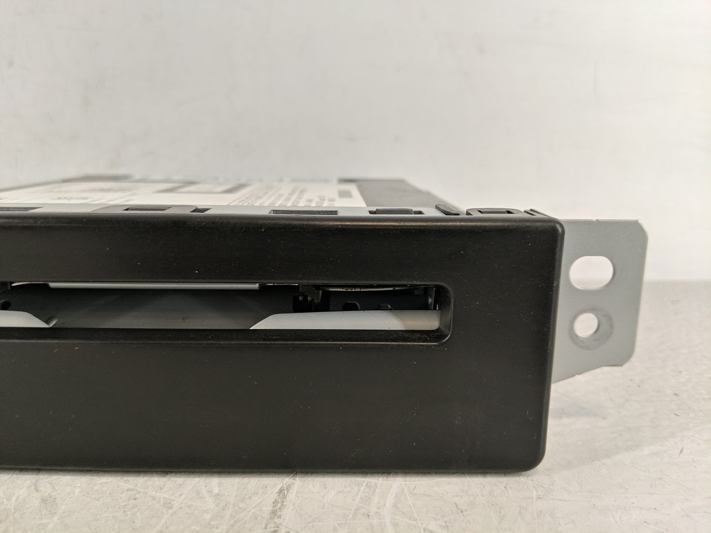 2017 Gmc Sierra 1500 Classic Radio AM FM Cd Player Receiver Replacement P/N:84016435 Fits Fits 2015 2016 2018 2019 2020 OEM 