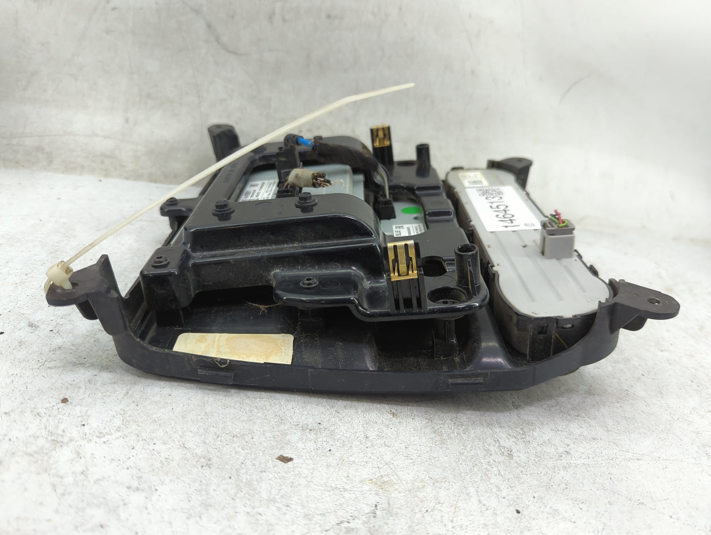 Gmc Sierra 2500 Radio Control Panel 1464513 - Oemusedautoparts1.com