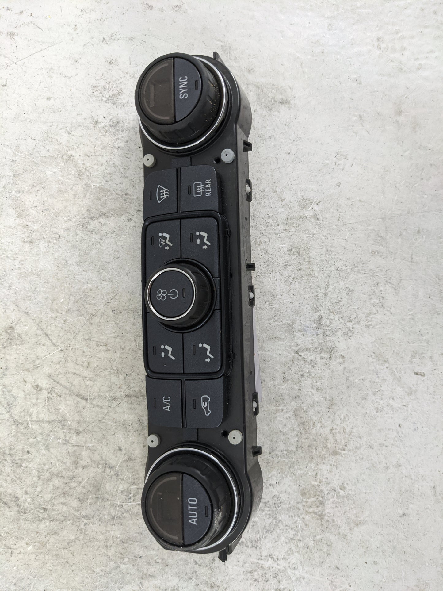 2017 Gmc Sierra 2500 Denali Climate Control Module Temperature AC/Heater Replacement P/N:8425 8726, 737026, 815372982 Fits O