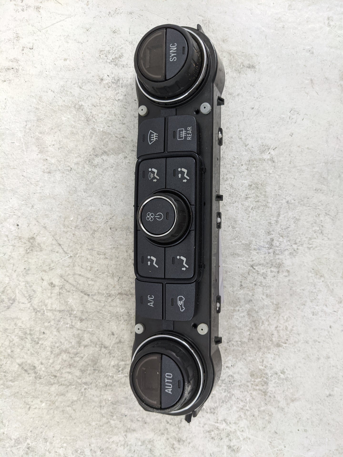 2017 Gmc Sierra 2500 Denali Climate Control Module Temperature AC/Heater Replacement P/N:8425 8726, 737026, 815372982 Fits O