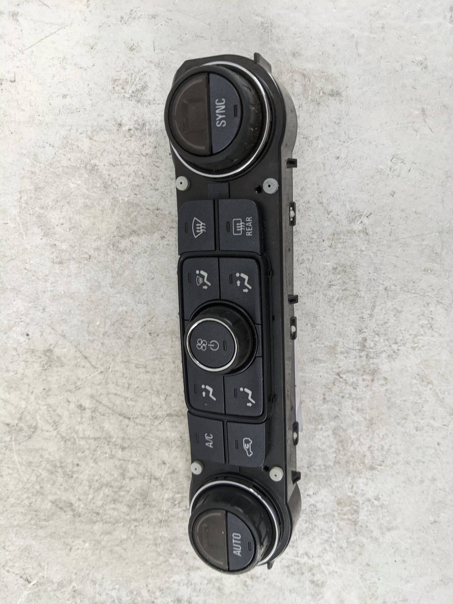 2017 Gmc Sierra 2500 Denali Climate Control Module Temperature AC/Heater Replacement P/N:8425 8726, 737026, 815372982 Fits O