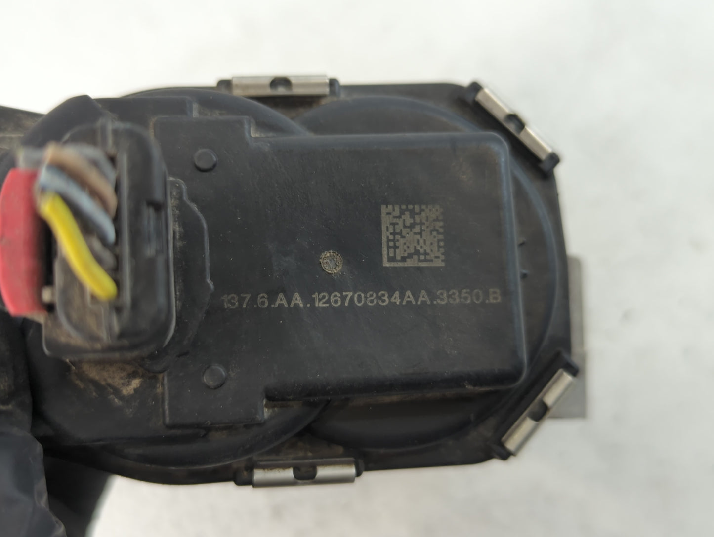 2016-2017 Gmc Terrain Throttle Body P/N:12670834AA Fits Fits 2016 2017 OEM Used Auto Parts - Oemusedautoparts1.com