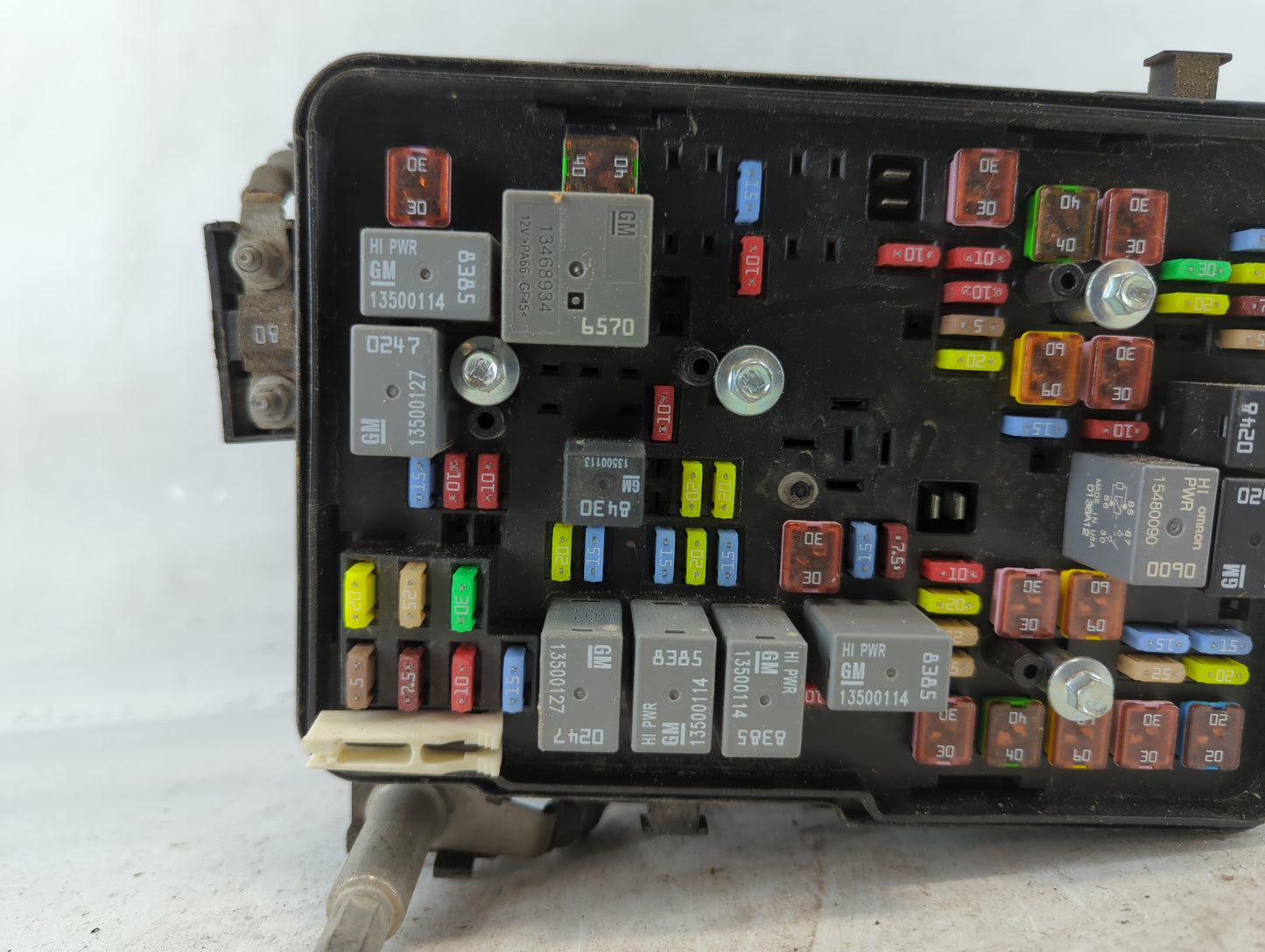 2017 Gmc Terrain Fusebox Fuse Box Panel Relay Module P/N:84080470 Fits OEM Used Auto Parts - Oemusedautoparts1.com