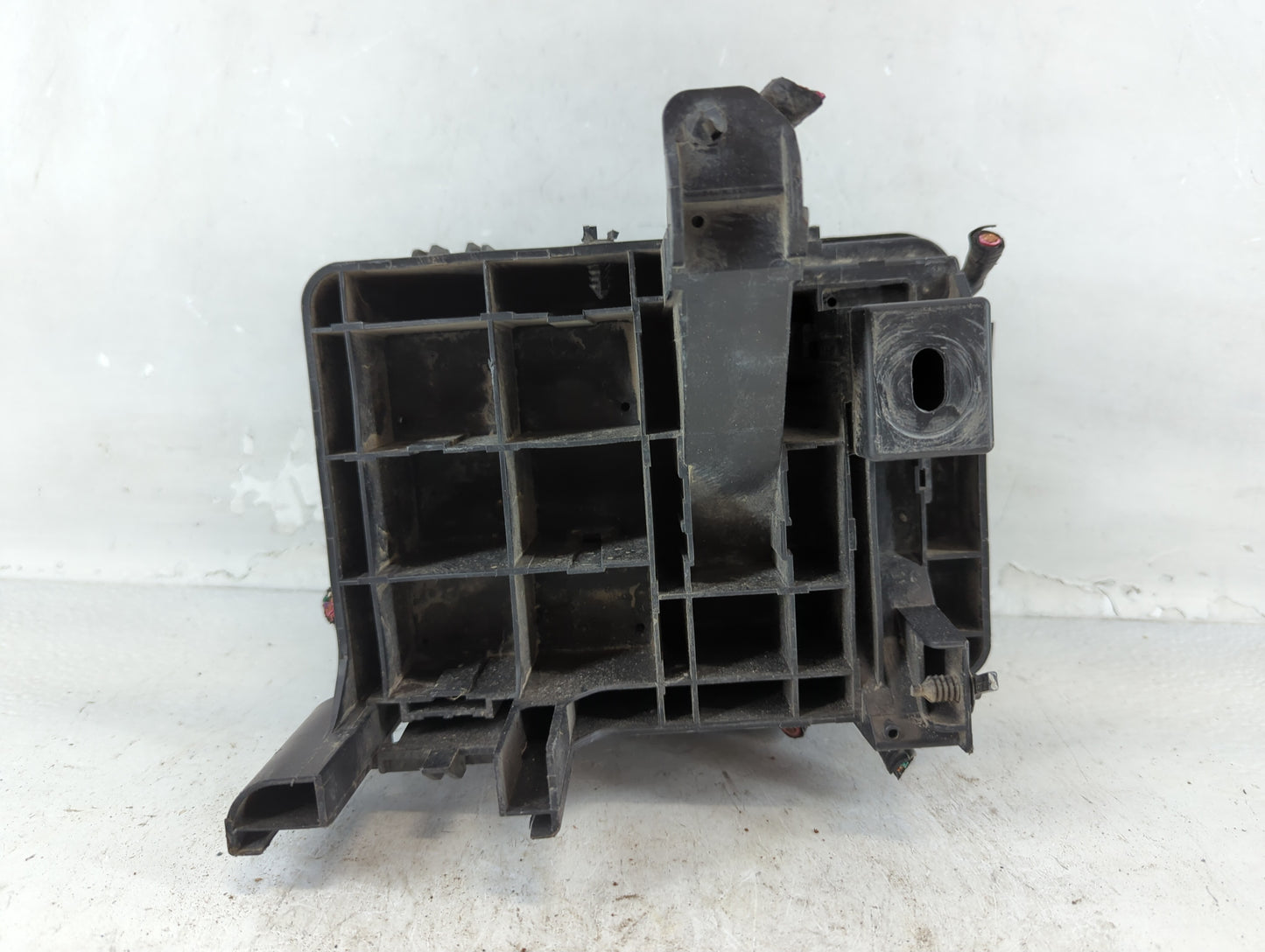 2017 Gmc Terrain Fusebox Fuse Box Panel Relay Module P/N:84080470 Fits OEM Used Auto Parts - Oemusedautoparts1.com