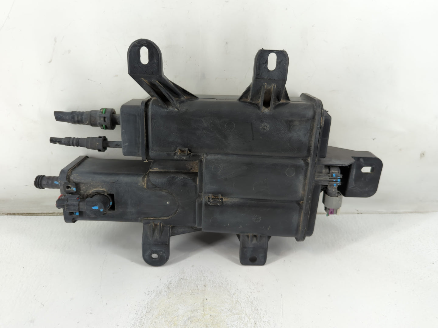 2017 Gmc Terrain Fuel Vapor Charcoal Canister - Oemusedautoparts1.com
