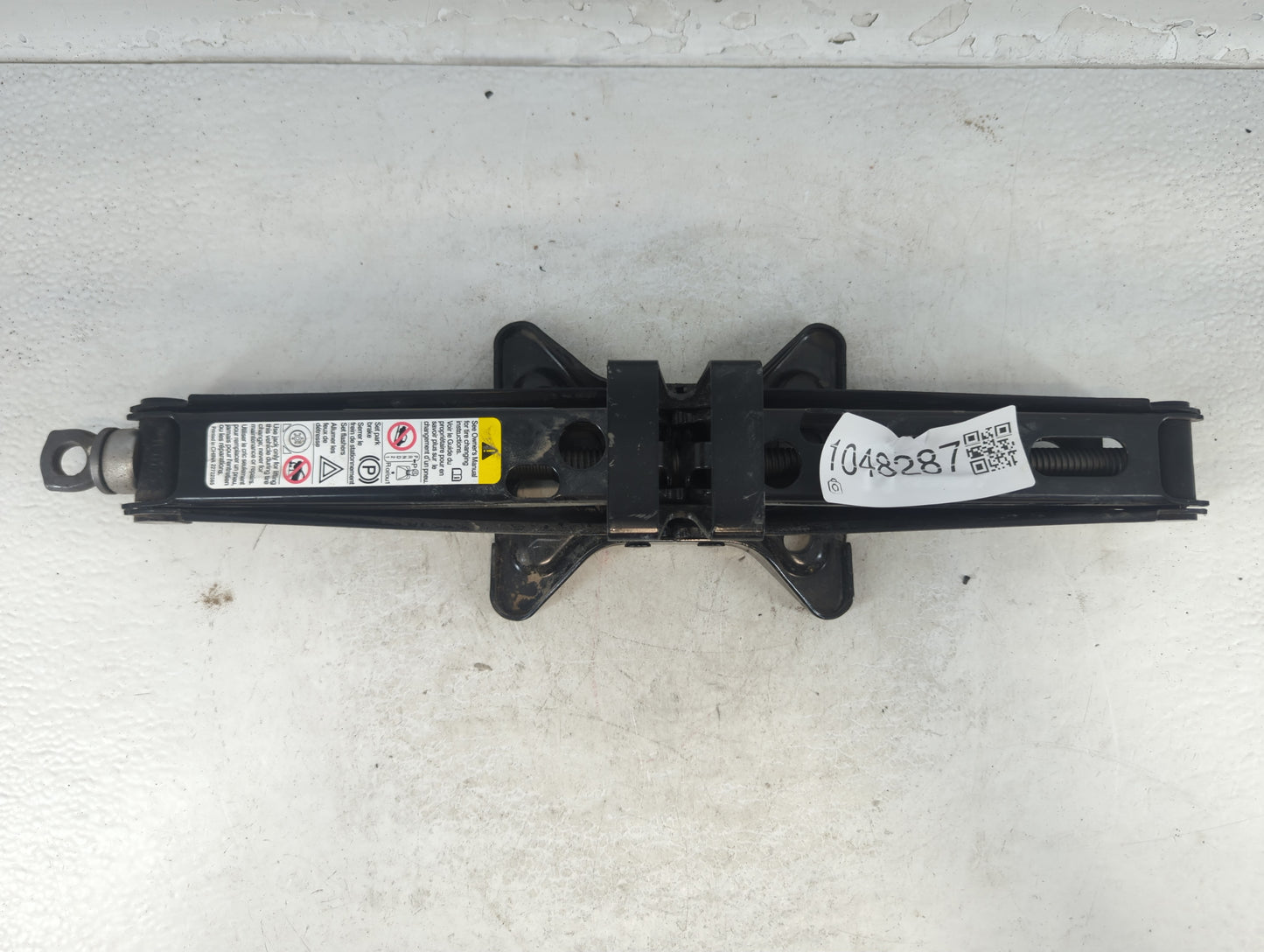 2017 Gmc Terrain Spare Scissor Car Jack - Oemusedautoparts1.com