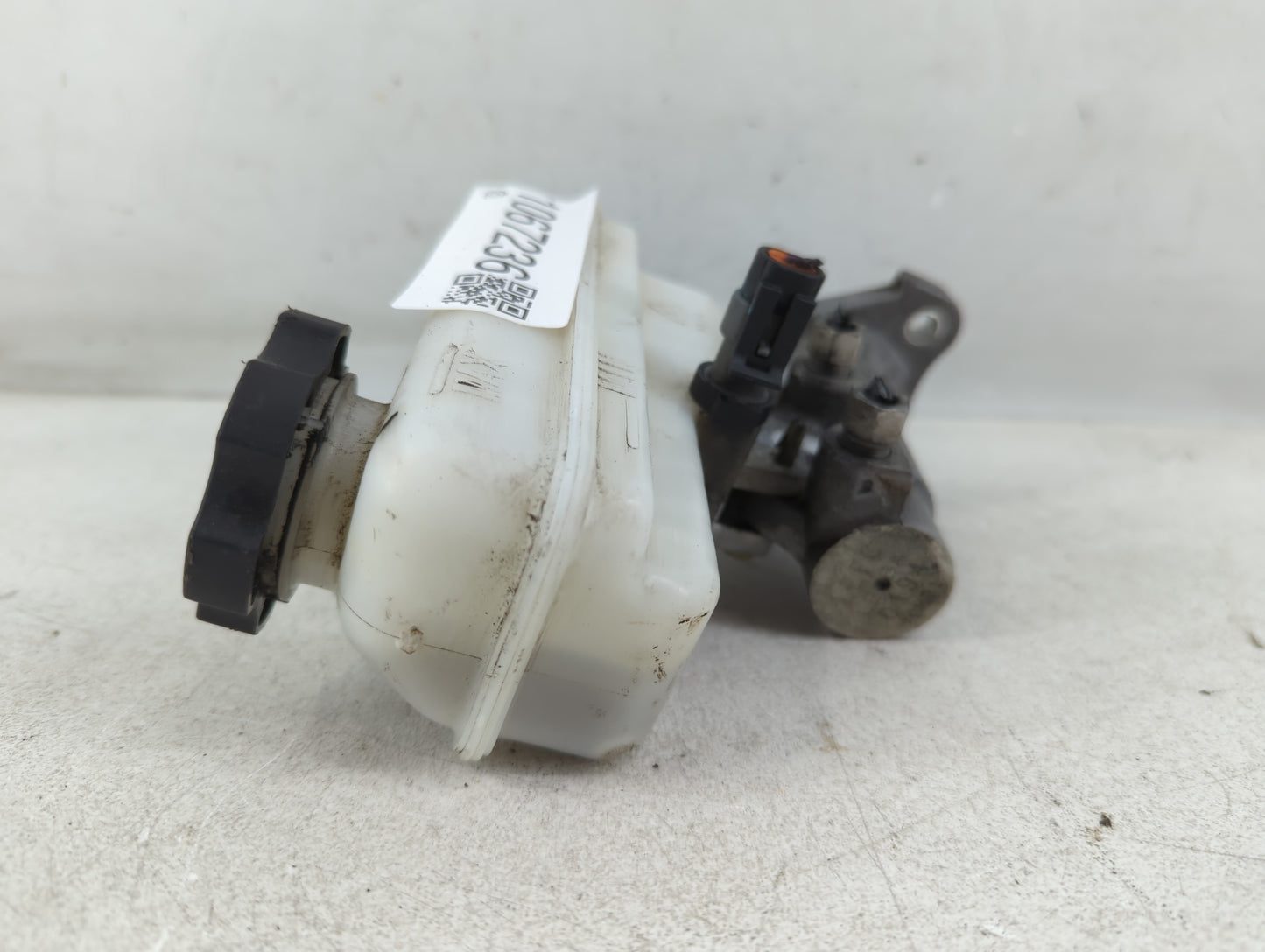 2011-2017 Gmc Terrain Brake Master Cylinder - Oemusedautoparts1.com