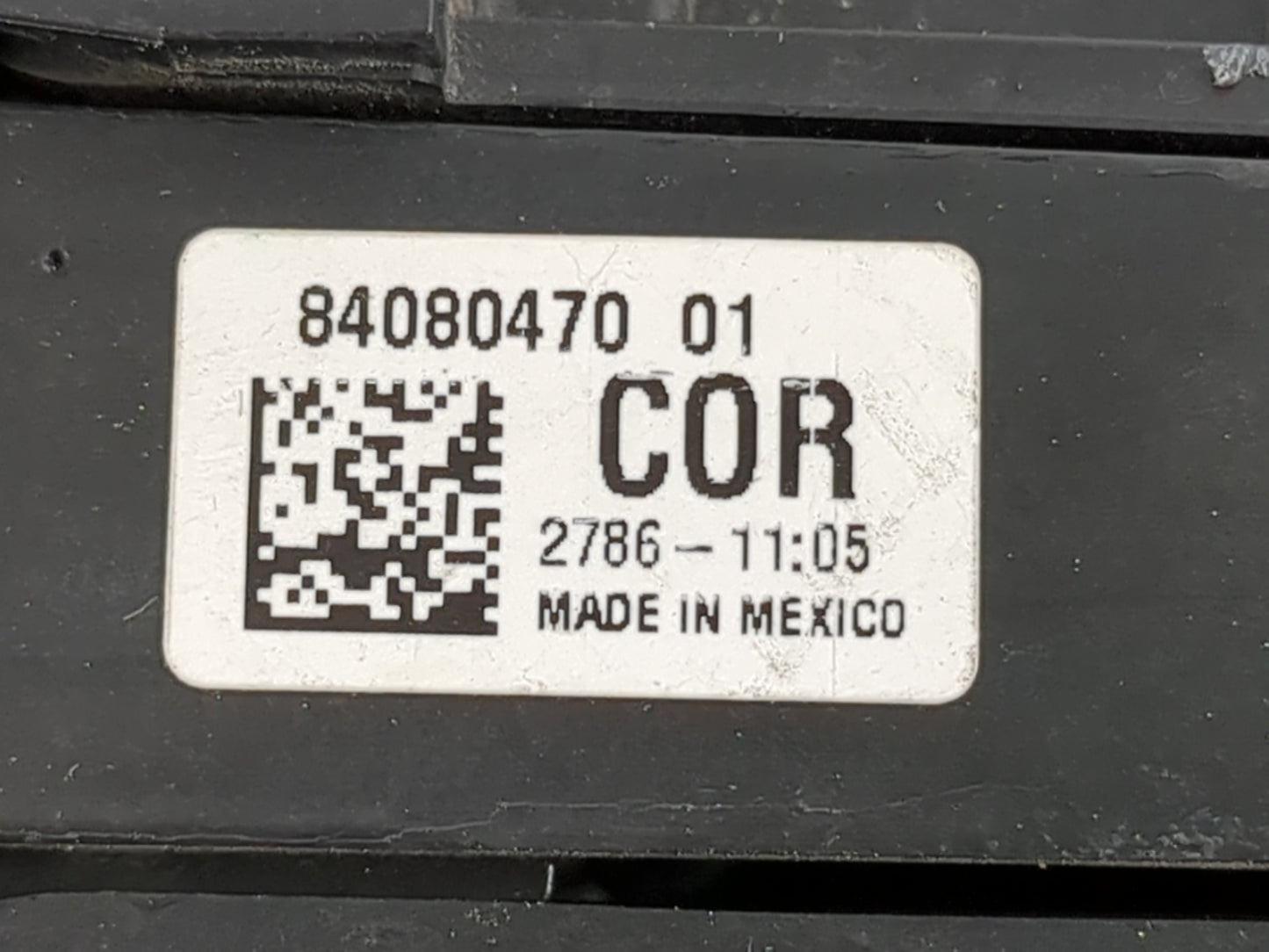 2016-2017 Gmc Terrain Fusebox Fuse Box Panel Relay Module P/N:84080470 Fits Fits 2016 2017 OEM Used Auto Parts - Oemusedauto
