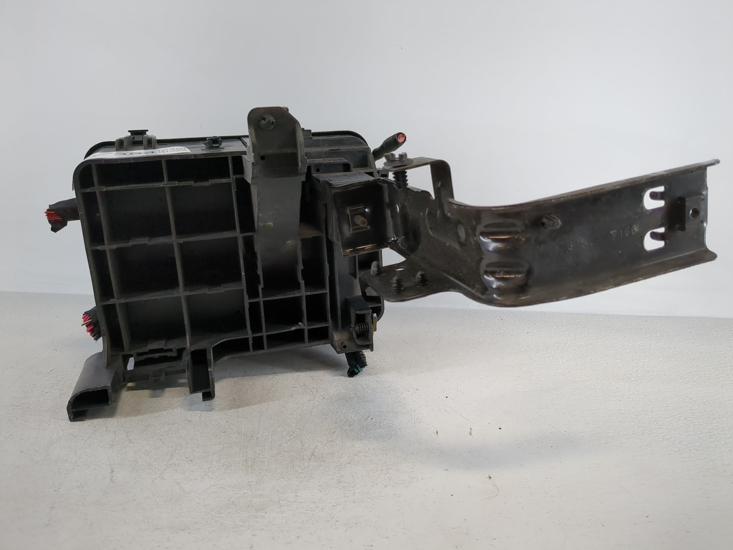 2016-2017 Gmc Terrain Fusebox Fuse Box Panel Relay Module P/N:84080470 Fits Fits 2016 2017 OEM Used Auto Parts - Oemusedauto