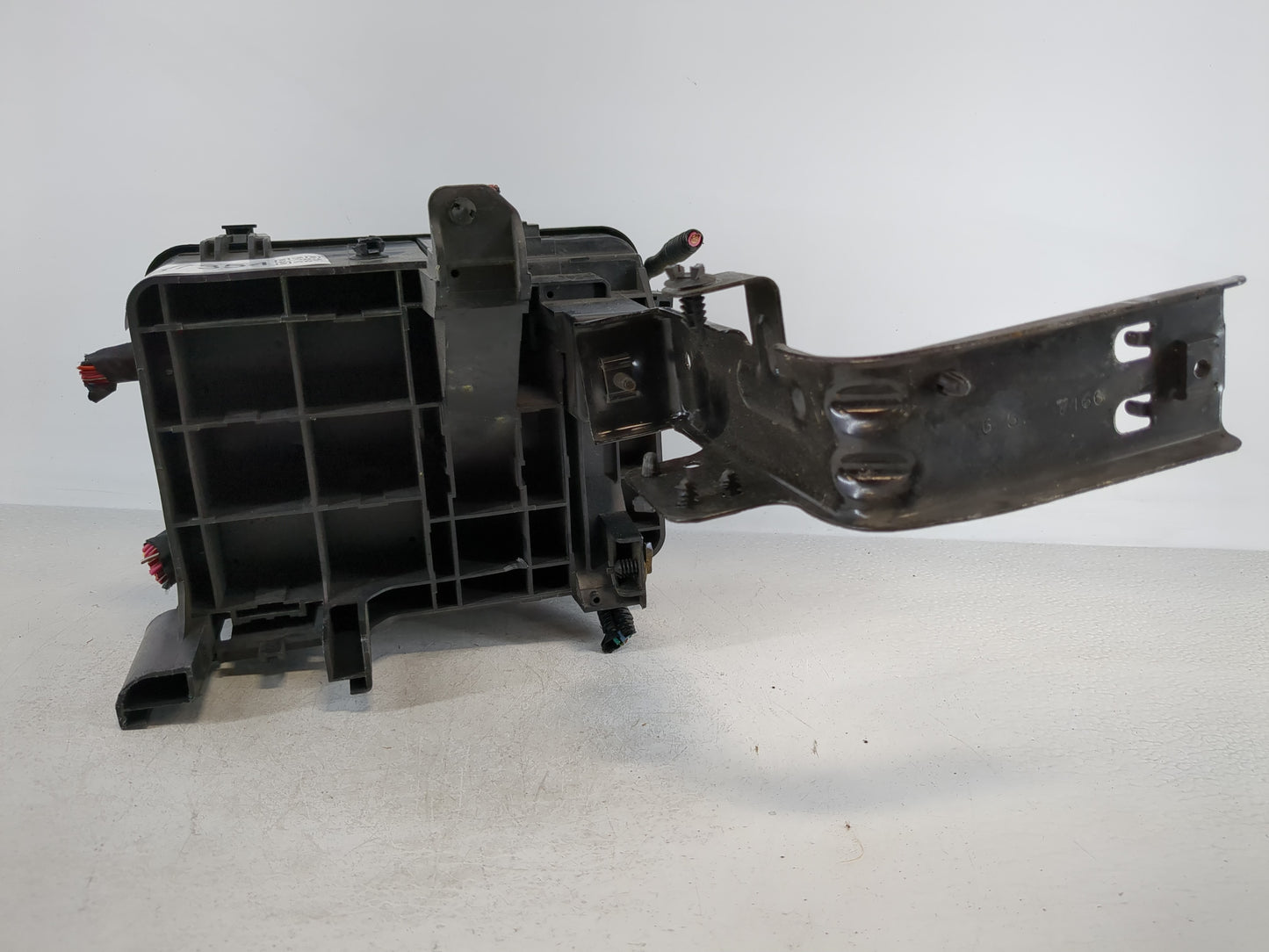 2016-2017 Gmc Terrain Fusebox Fuse Box Panel Relay Module P/N:84080470 Fits Fits 2016 2017 OEM Used Auto Parts - Oemusedauto