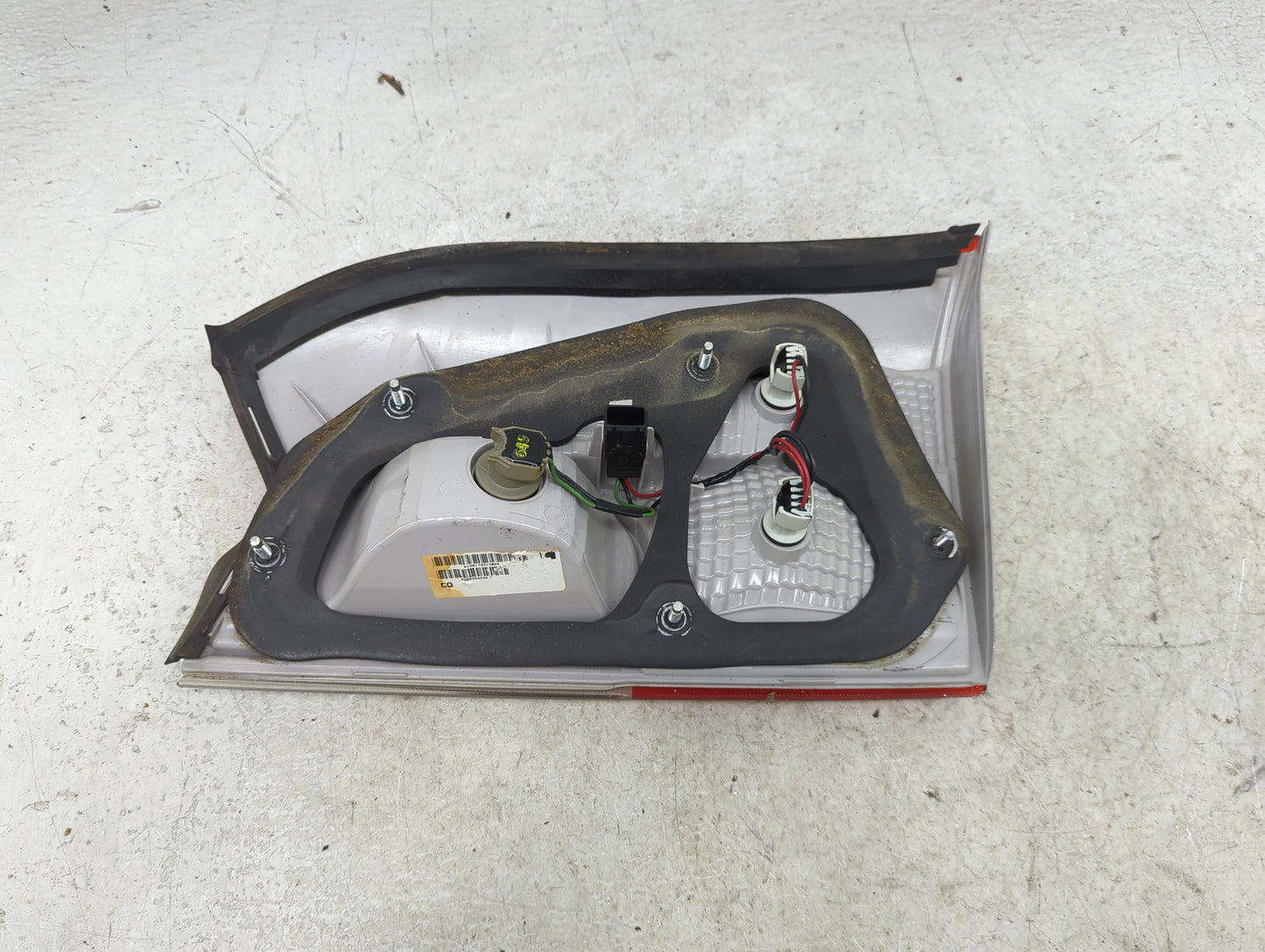2010-2017 Gmc Terrain Driver Left Side Deck Lid Mounted Tail Light - Oemusedautoparts1.com
