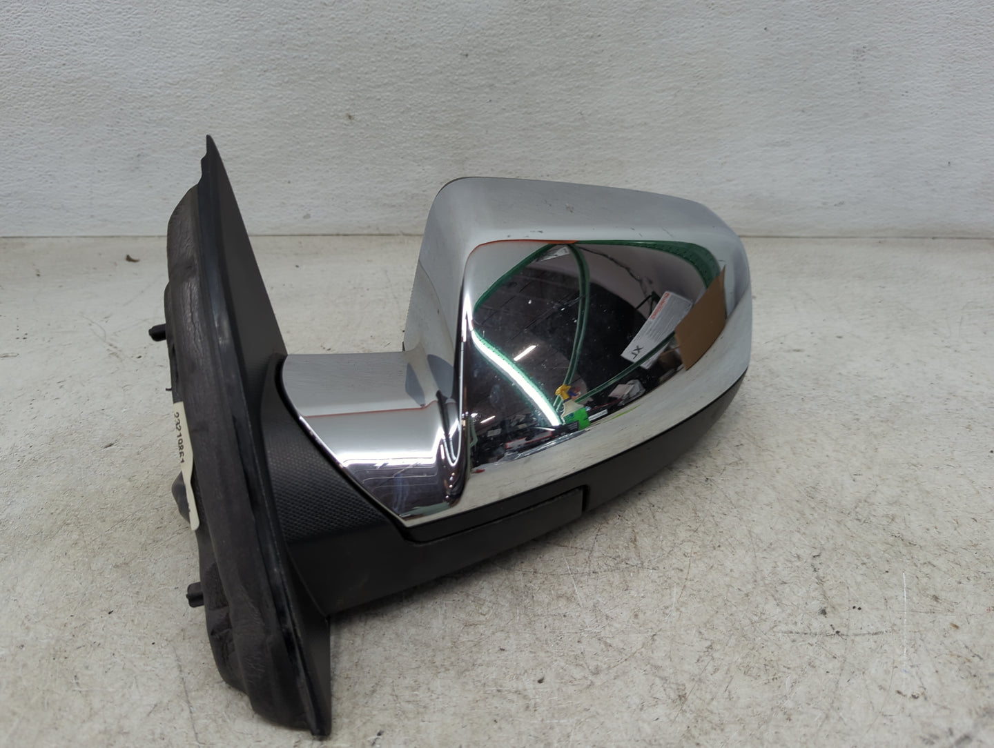 2016-2017 Gmc Terrain Driver Side View Mirror - Left Door Mirror OEM Used - Oemusedautoparts1.com