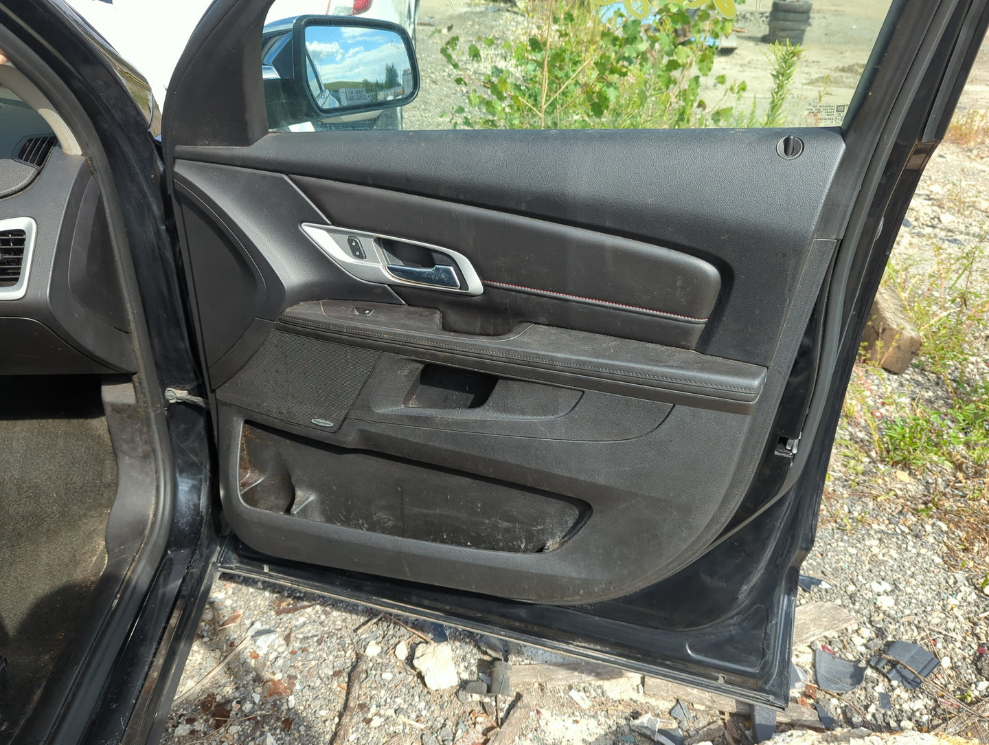 2017 Gmc Terrain Front Right Passenger Interior Door Panel Trim - Oemusedautoparts1.com