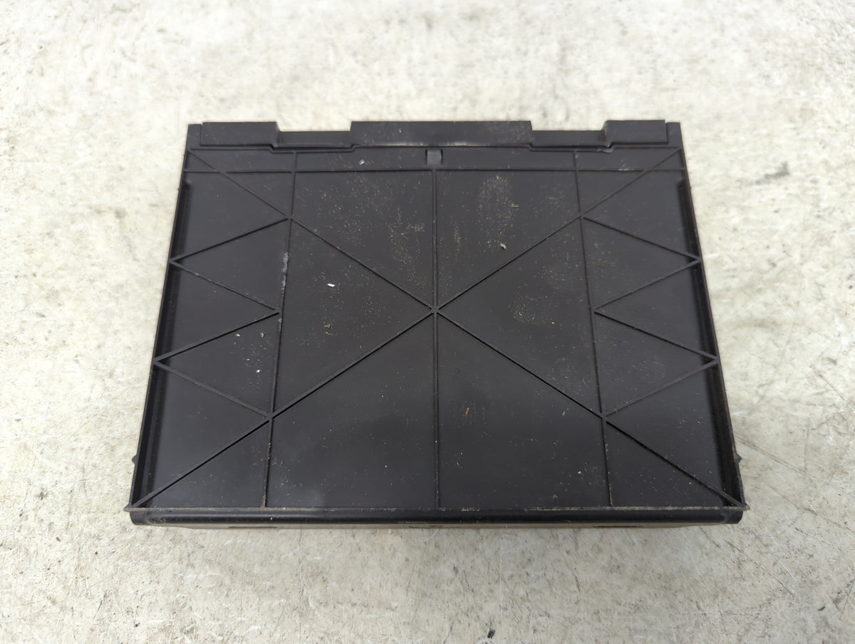 2013-2017 Gmc Terrain Body Control Module Bcm Inner Cabin Fuse Box 1128480 - Oemusedautoparts1.com