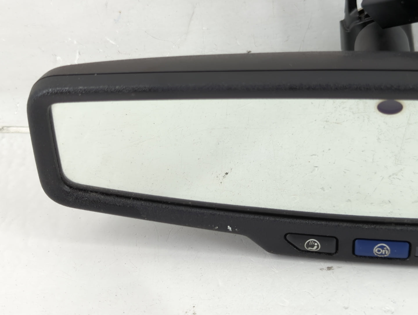 2010-2017 Gmc Terrain Interior Rear View Mirror Replacement OEM P/N:E11026538 Fits OEM Used Auto Parts - Oemusedautoparts1.c