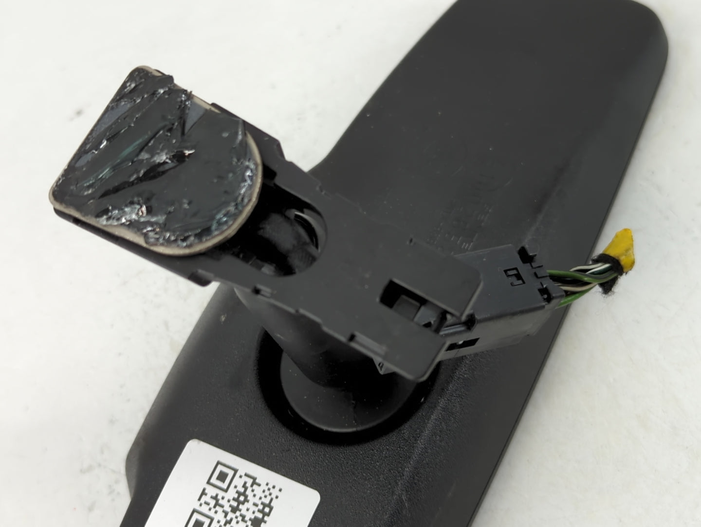 2010-2017 Gmc Terrain Interior Rear View Mirror Replacement OEM P/N:E11026538 Fits OEM Used Auto Parts - Oemusedautoparts1.c