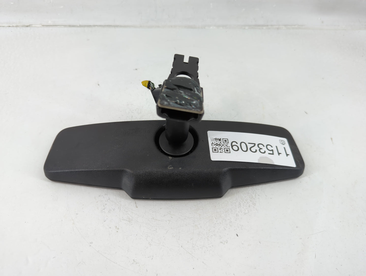 2010-2017 Gmc Terrain Interior Rear View Mirror Replacement OEM P/N:E11026538 Fits OEM Used Auto Parts - Oemusedautoparts1.c
