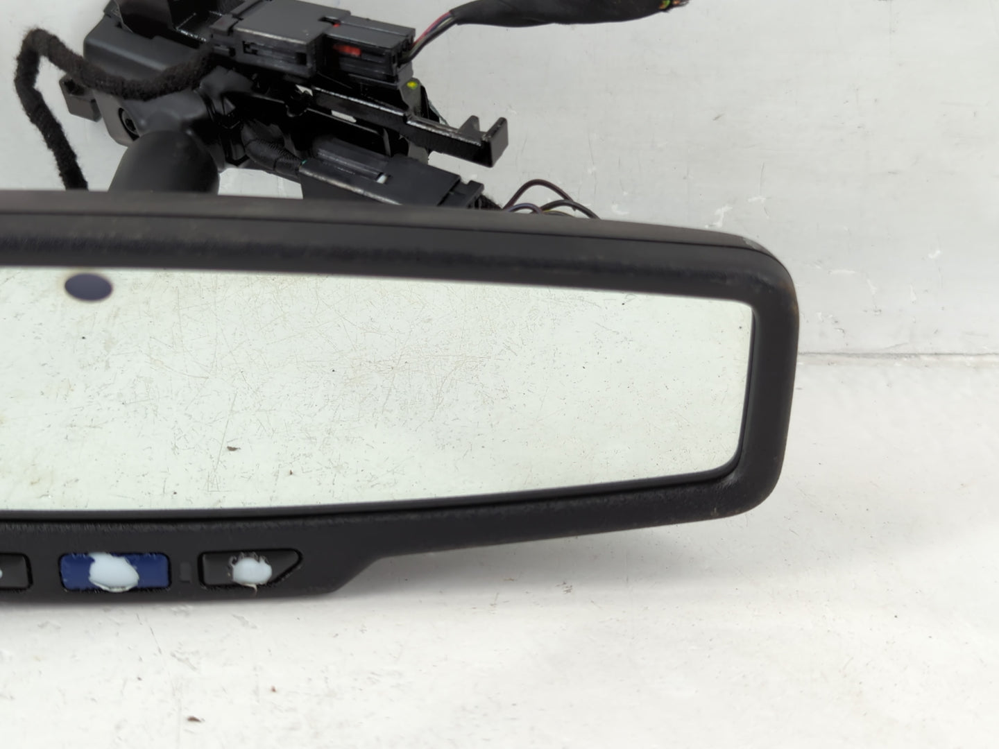 2010-2017 Gmc Terrain Interior Rear View Mirror Replacement OEM P/N:E11026538 Fits OEM Used Auto Parts - Oemusedautoparts1.c