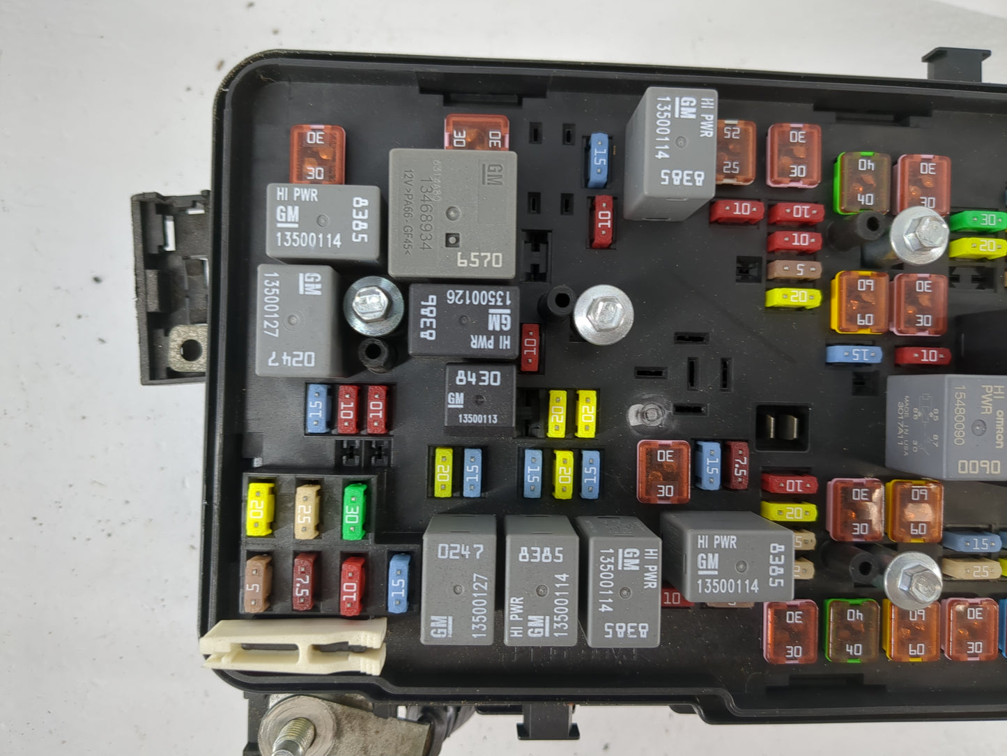 2017 Gmc Terrain Fusebox Fuse Box Panel Relay Module P/N:84080470 Fits OEM Used Auto Parts - Oemusedautoparts1.com