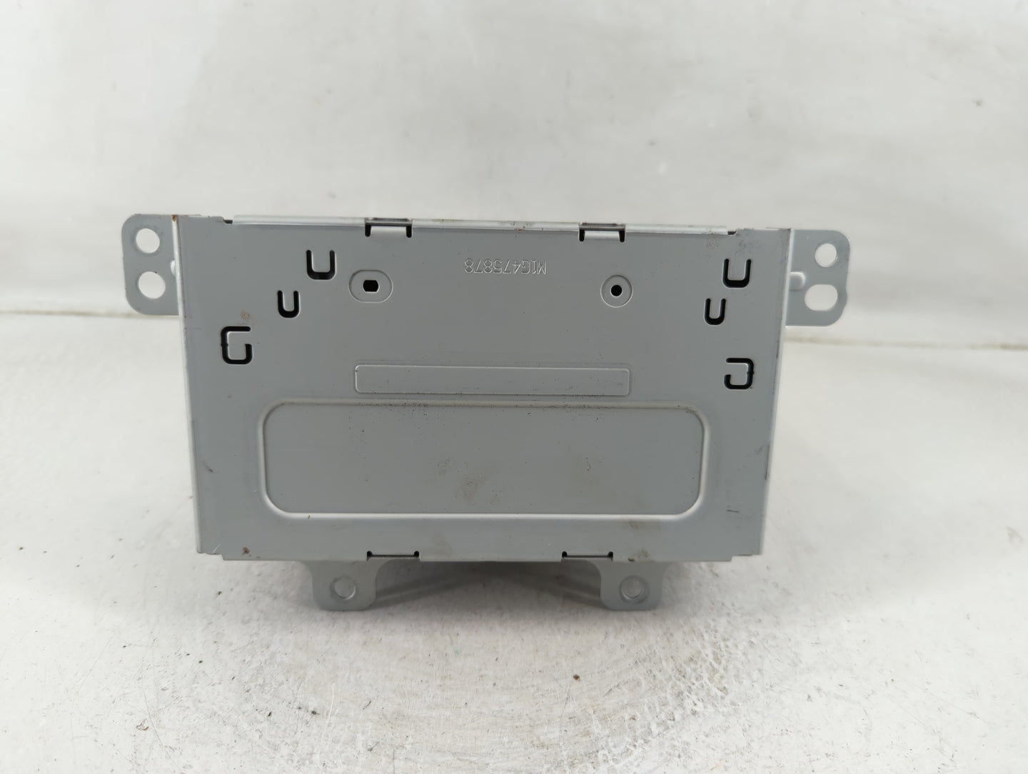 2016-2017 Gmc Terrain Radio AM FM Cd Player Receiver Replacement P/N:84064076 Fits Fits 2016 2017 OEM Used Auto Parts - Oemu