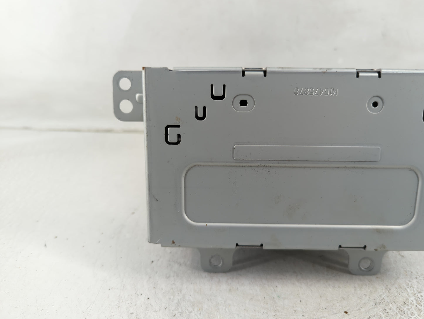 2016-2017 Gmc Terrain Radio AM FM Cd Player Receiver Replacement P/N:84064076 Fits Fits 2016 2017 OEM Used Auto Parts - Oemu