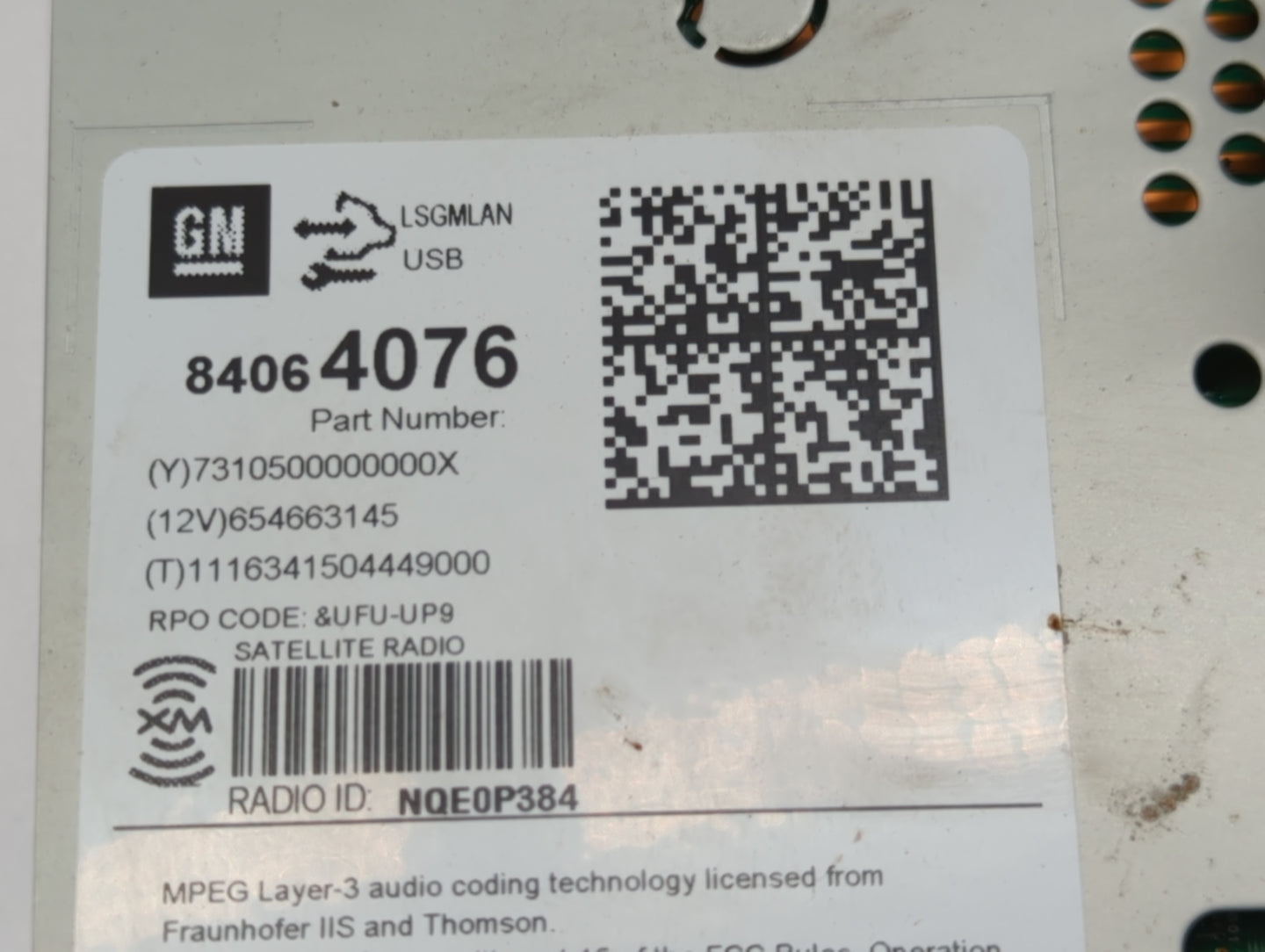 2016-2017 Gmc Terrain Radio AM FM Cd Player Receiver Replacement P/N:84064076 Fits Fits 2016 2017 OEM Used Auto Parts - Oemu