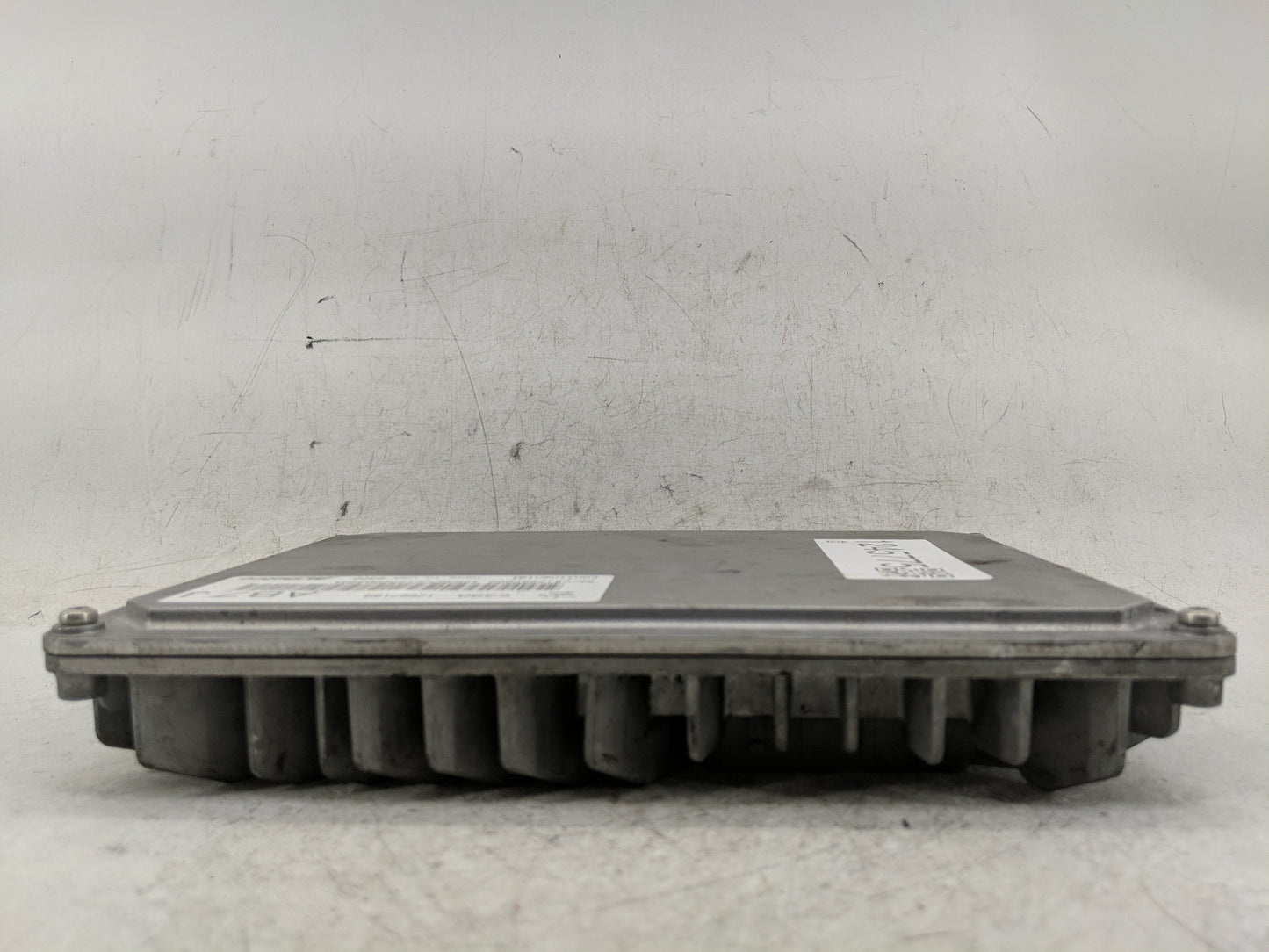 2017 Gmc Terrain PCM Engine Control Computer ECU ECM PCU OEM P/N:E39A 12667189 Fits Fits 2018 2019 2020 OEM Used Auto Parts 