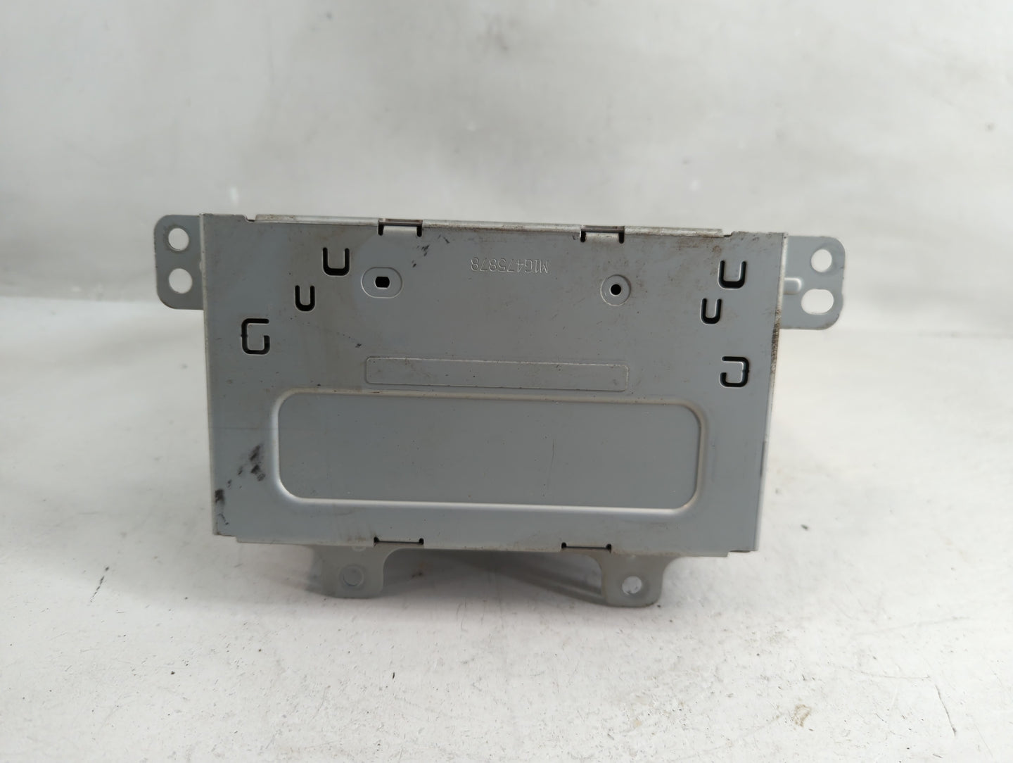 2017 Gmc Terrain Radio AM FM Cd Player Receiver Replacement P/N:84064076 Fits OEM Used Auto Parts - Oemusedautoparts1.com