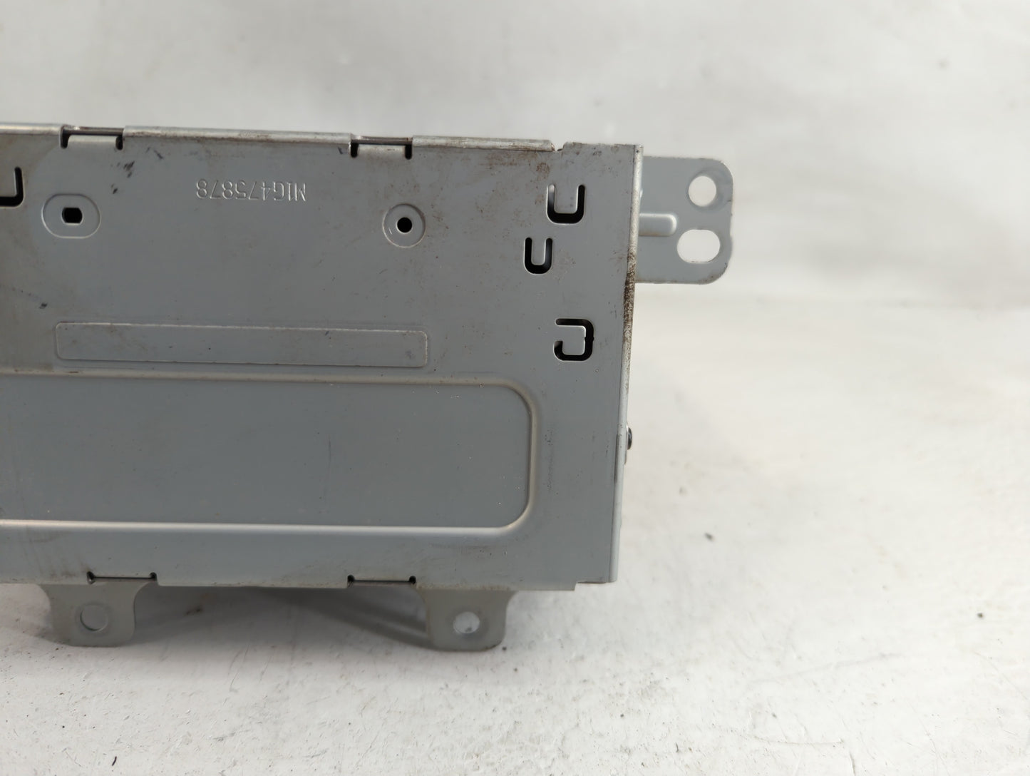 2017 Gmc Terrain Radio AM FM Cd Player Receiver Replacement P/N:84064076 Fits OEM Used Auto Parts - Oemusedautoparts1.com
