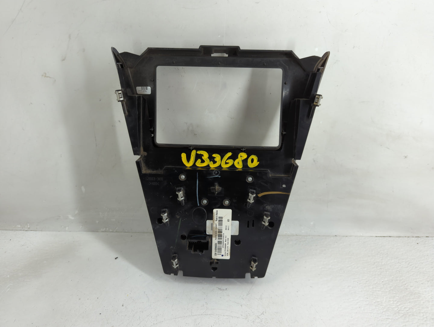 2016-2017 Gmc Terrain Radio Control Panel - Oemusedautoparts1.com