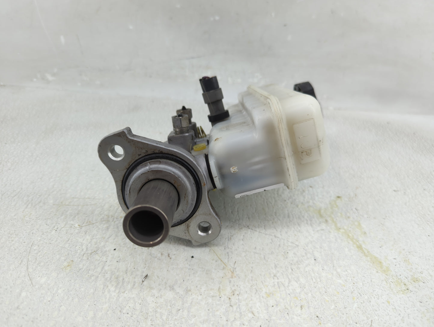 2011-2017 Gmc Terrain Brake Master Cylinder - Oemusedautoparts1.com
