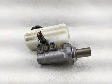 2011-2017 Gmc Terrain Brake Master Cylinder - Oemusedautoparts1.com