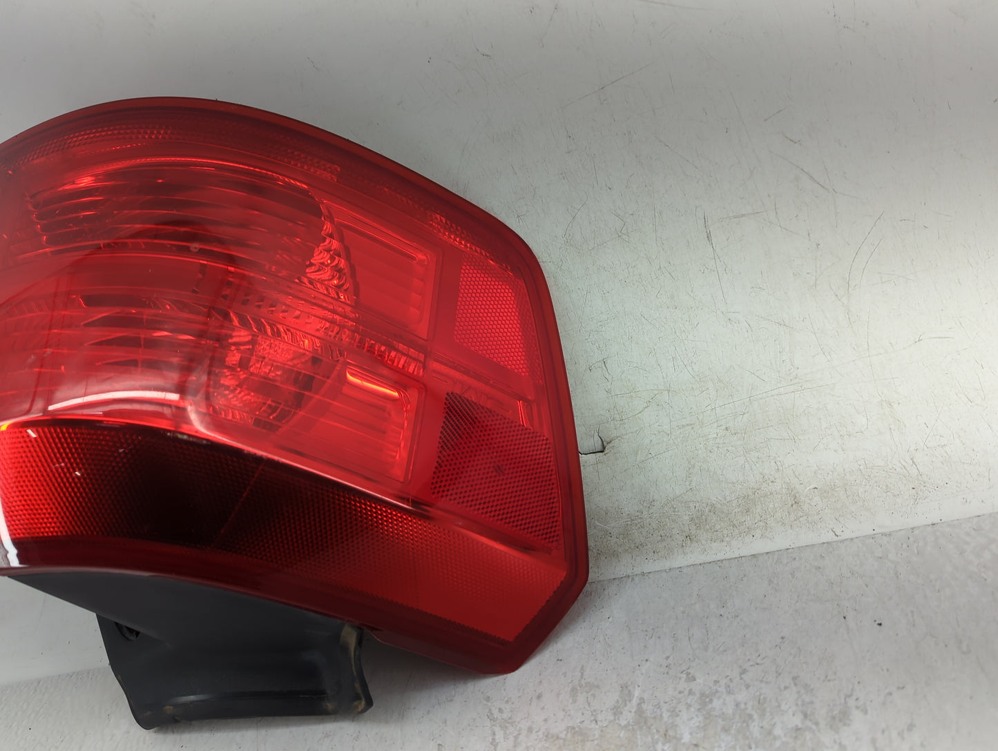 2010-2017 Gmc Terrain Tail Light Assembly Driver Left OEM Fits Fits 2010 2011 2012 2013 2014 2015 2016 2017 OEM Used Auto Pa