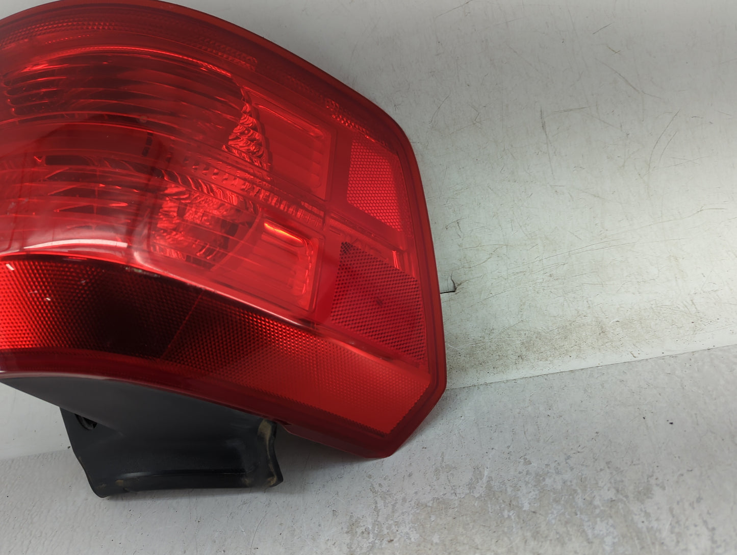2010-2017 Gmc Terrain Tail Light Assembly Driver Left OEM Fits Fits 2010 2011 2012 2013 2014 2015 2016 2017 OEM Used Auto Pa