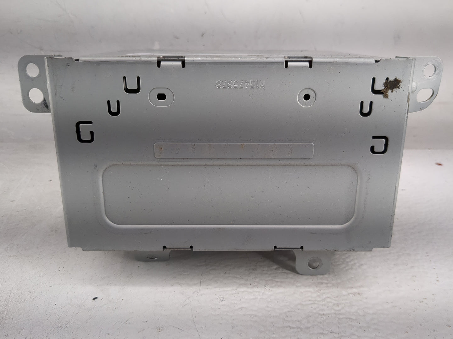 2016-2017 Gmc Terrain Radio AM FM Cd Player Receiver Replacement P/N:84064076 Fits Fits 2016 2017 OEM Used Auto Parts - Oemu