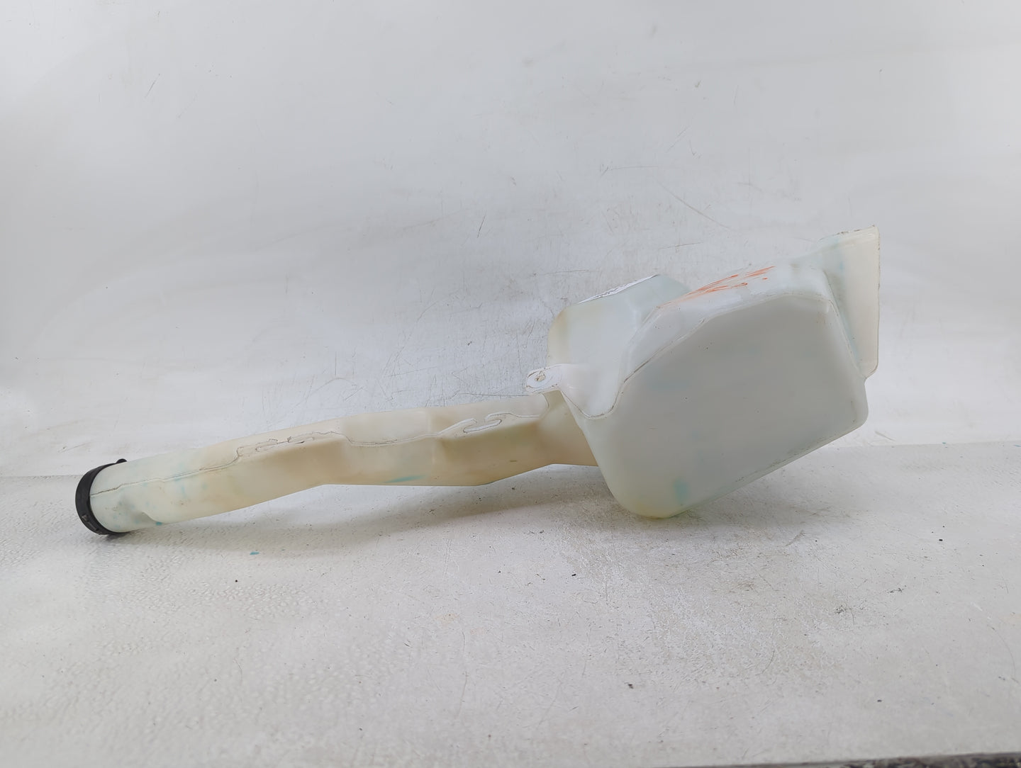 2017-2017 Gmc Terrain Windshield Washer Fluid Reservoir Bottle Oem - Oemusedautoparts1.com
