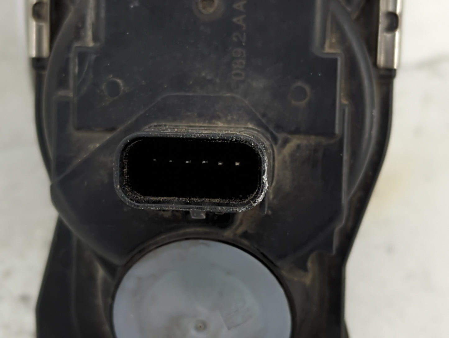 2016-2017 Gmc Terrain Throttle Body P/N:12632101CA Fits Fits 2016 2017 OEM Used Auto Parts - Oemusedautoparts1.com