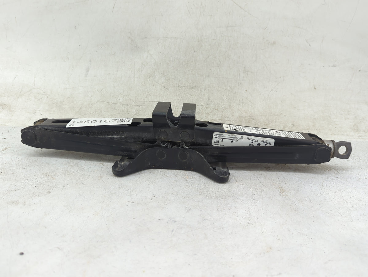 2017 Gmc Terrain Spare Scissor Car Jack 1460167 - Oemusedautoparts1.com