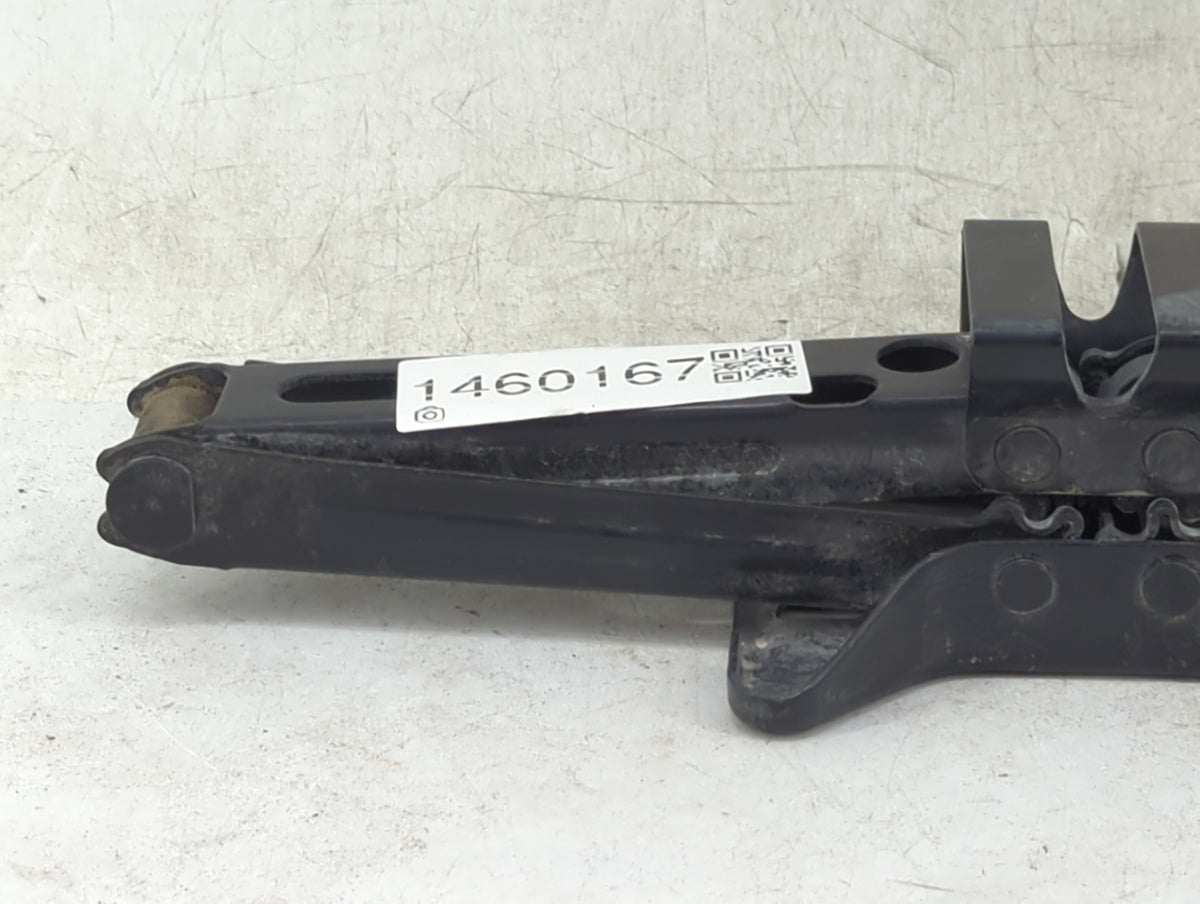 2017 Gmc Terrain Spare Scissor Car Jack 1460167 - Oemusedautoparts1.com