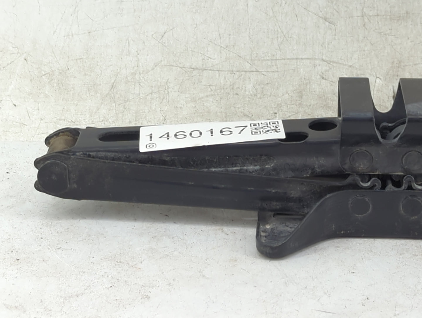 2017 Gmc Terrain Spare Scissor Car Jack 1460167 - Oemusedautoparts1.com