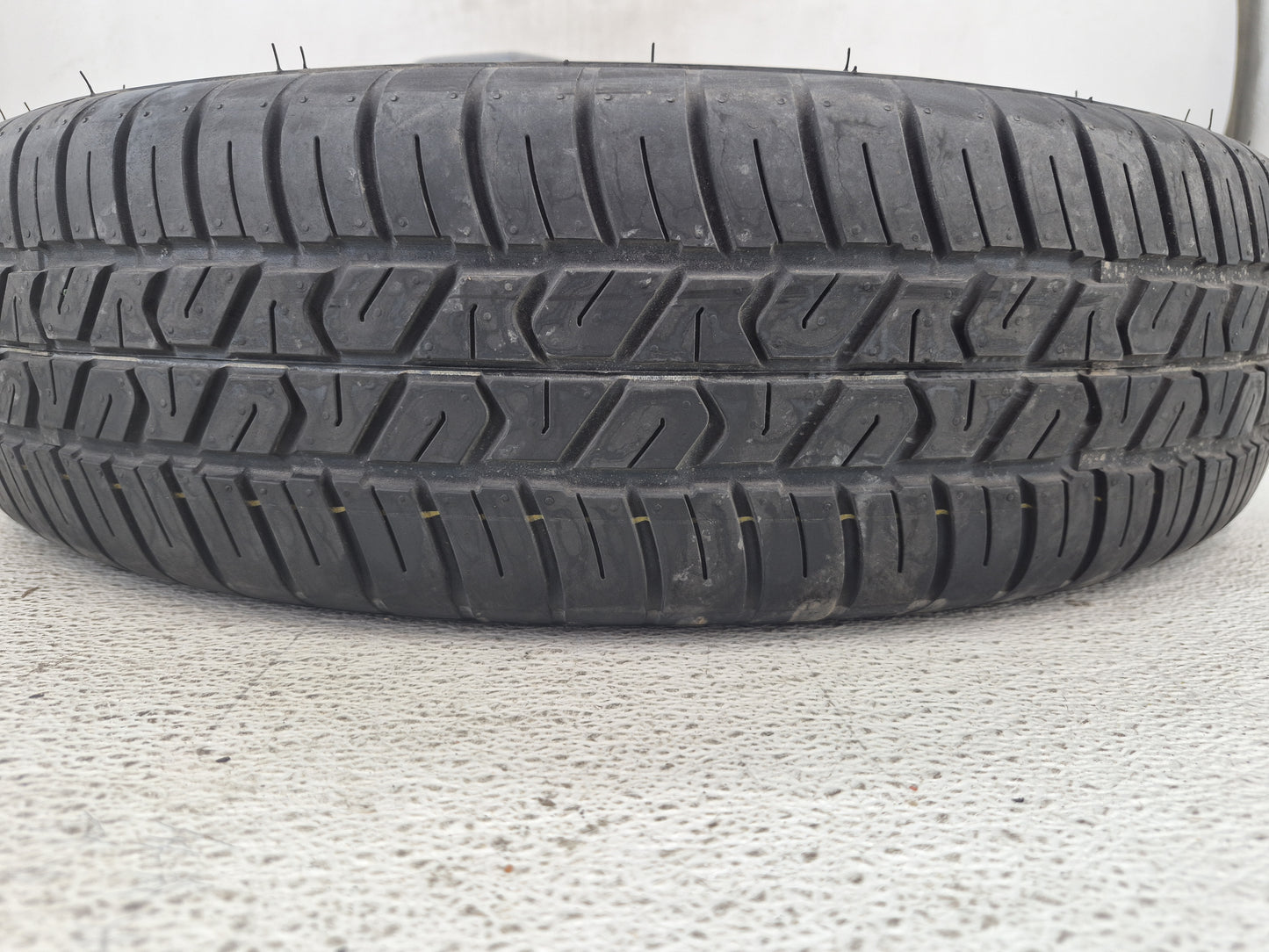 2010-2017 Gmc Terrain Spare Donut Tire Wheel Rim Oem 1462469 - Oemusedautoparts1.com