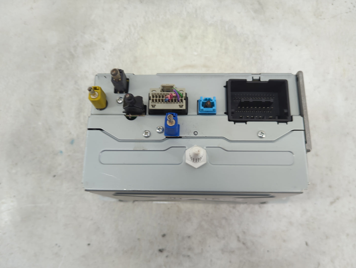 2016-2017 Gmc Terrain Radio AM FM Cd Player Receiver Replacement P/N:84064071 CN-SG26N04D, GA-130-COLR-NT Fits Fits 2016 201